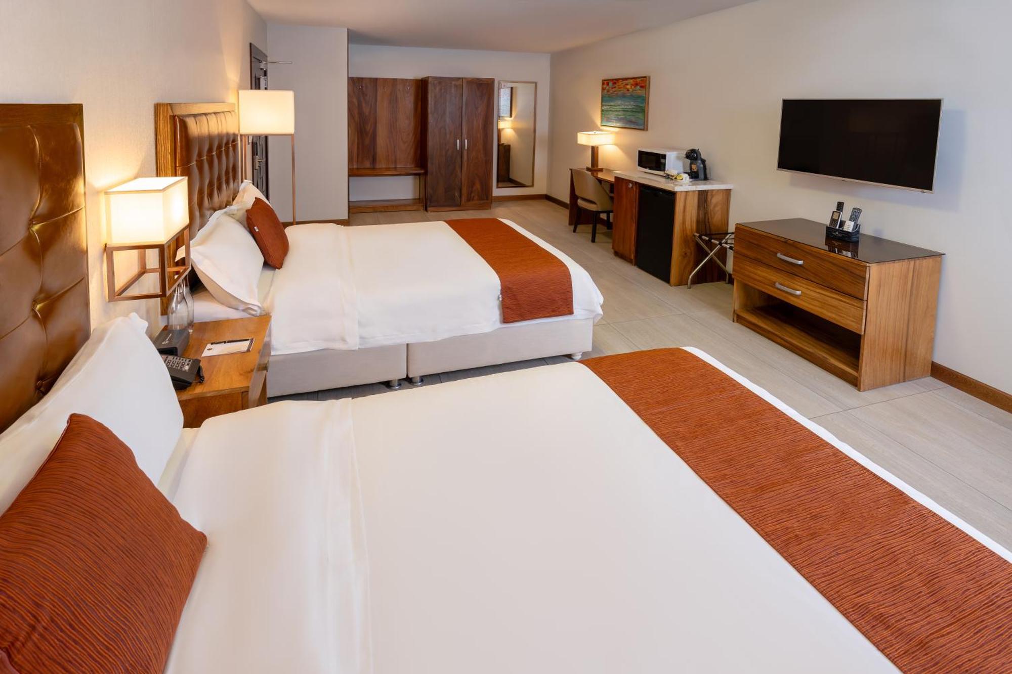 Hotel Vista Quince Guatemala City Bagian luar foto